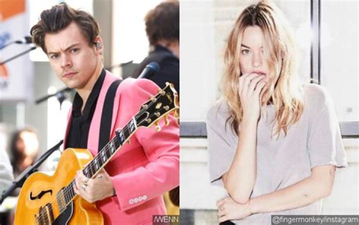 According to Camille Rowe, Her Ex-Boyfriend Made A Hint At Cheating On Her