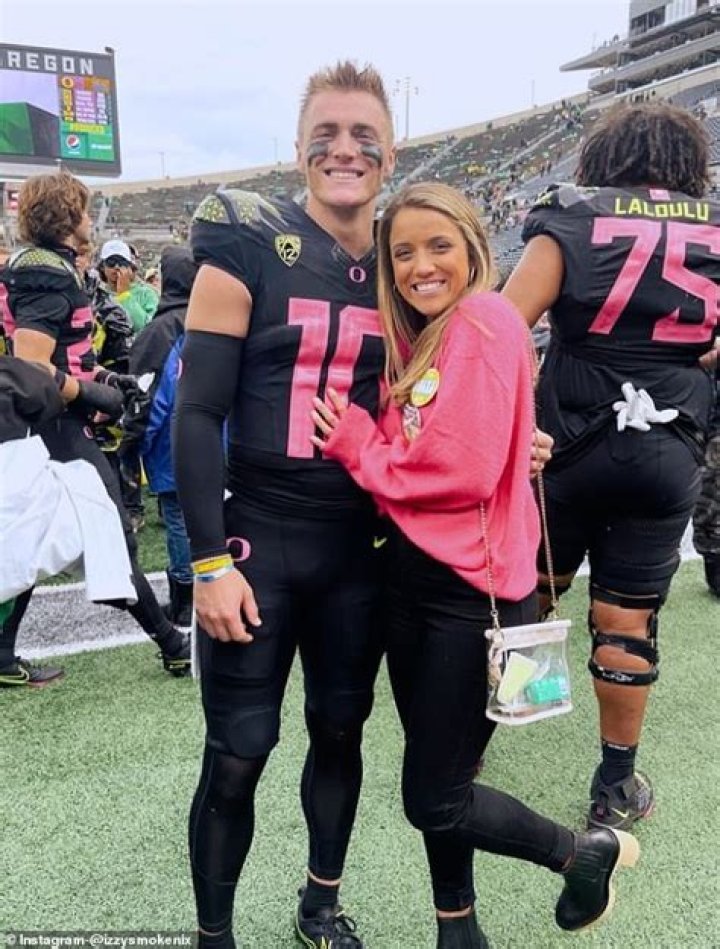 Bo Nix | Kids With His Wife To Be Izzy Smoke