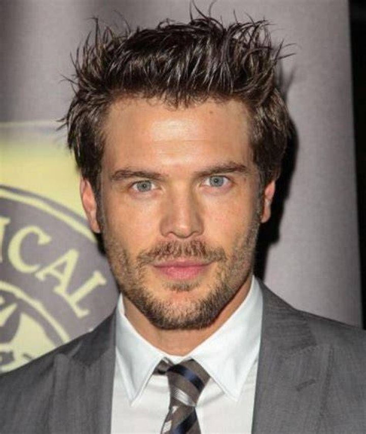 Charlie Weber