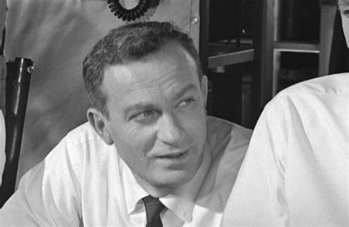 Joe Mantell