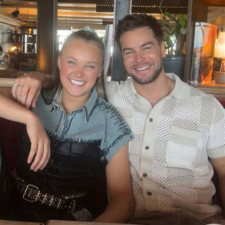 Who Is The Boyfriend Of Becky Armstrong? Families And Wealth