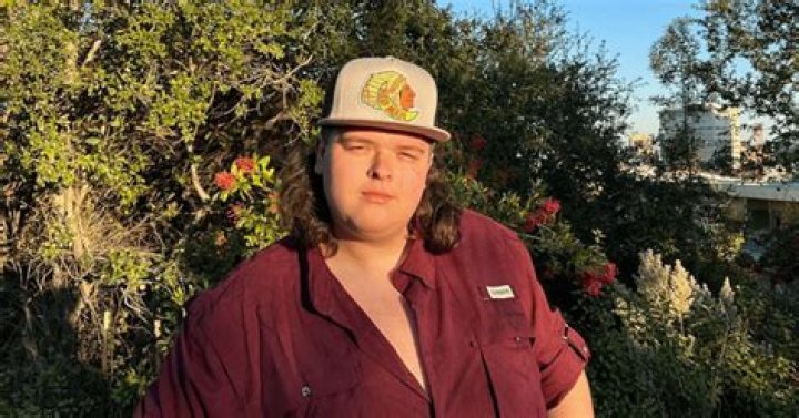 Who Is Trey Louis From “American Idol” Season 21?
